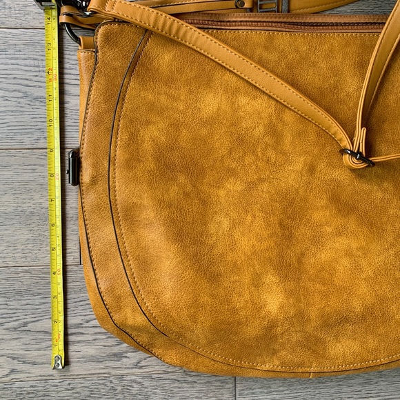 Spacious shoulder bag by D&D, NWOT - Picture 8 of 9